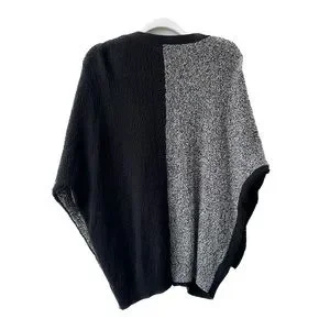 前田公輝GM Comversion Cardigan (ShadeBlue) Blue and Grey Color-Block Cardigan | Modest Women Clothing